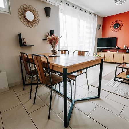 Appartement T3 Cosy Et Lumineux Avec Garage A 2 Pas Du Centre ! à Nîmes Extérieur photo
